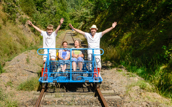 Activité touristique à proximité : Vélo-Rail